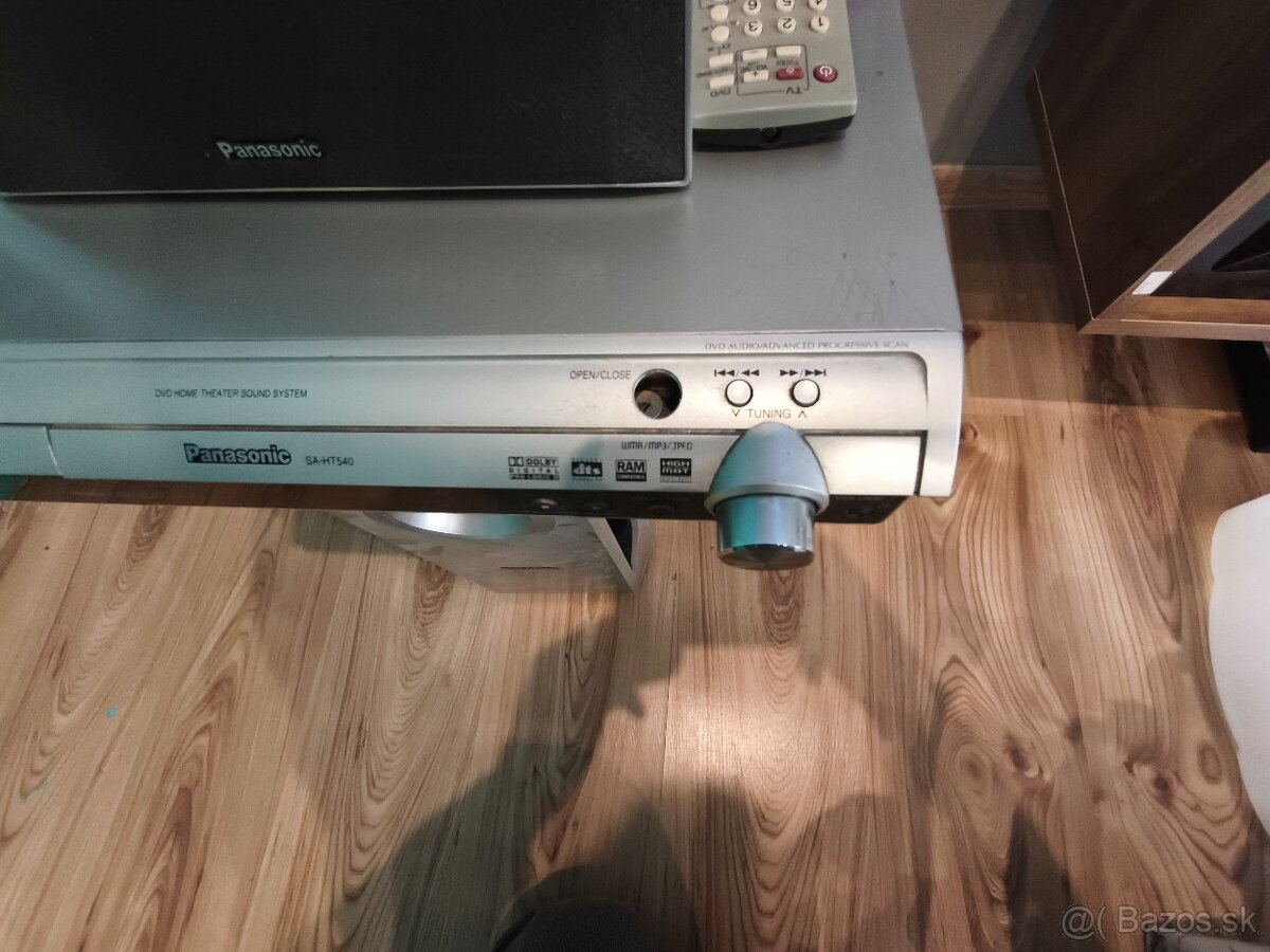 Predám domáce kino Panasonic SA-HT540 - 7
