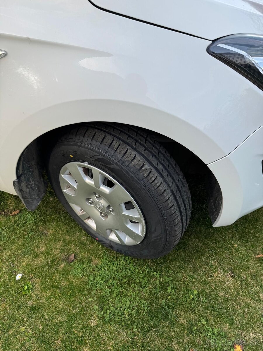 Hyundai i20 1.2 Benzín (2014) - 7