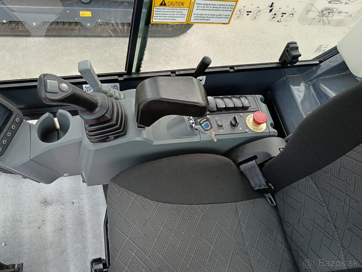 Minibager XCMG XE20E - 7