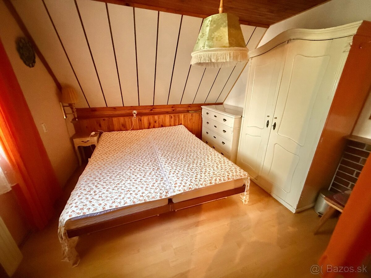 Chata na Košiarnom Briežku, časť Červený Jarok, okr. Sp. Nov - 7