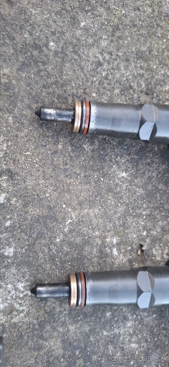 038130073AJ Vstrekovacie trysky VW Group 1.9TDI 74kw - 7