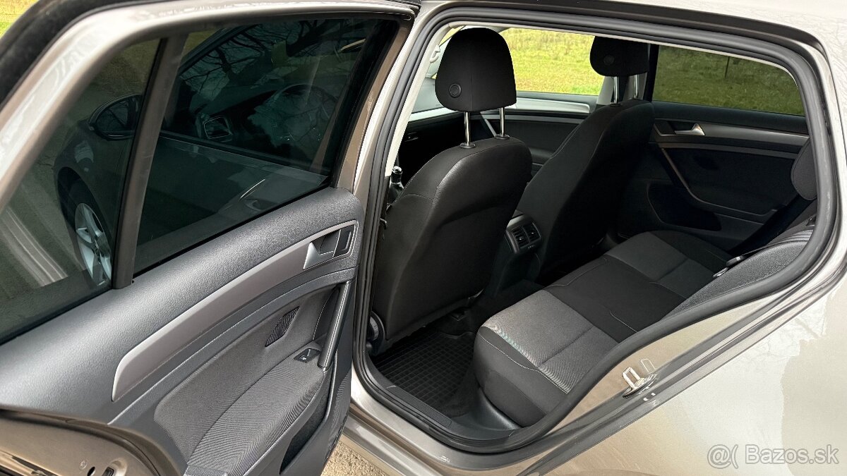 Volkswagen Golf VII 1,2TSI 12/2016 - 7