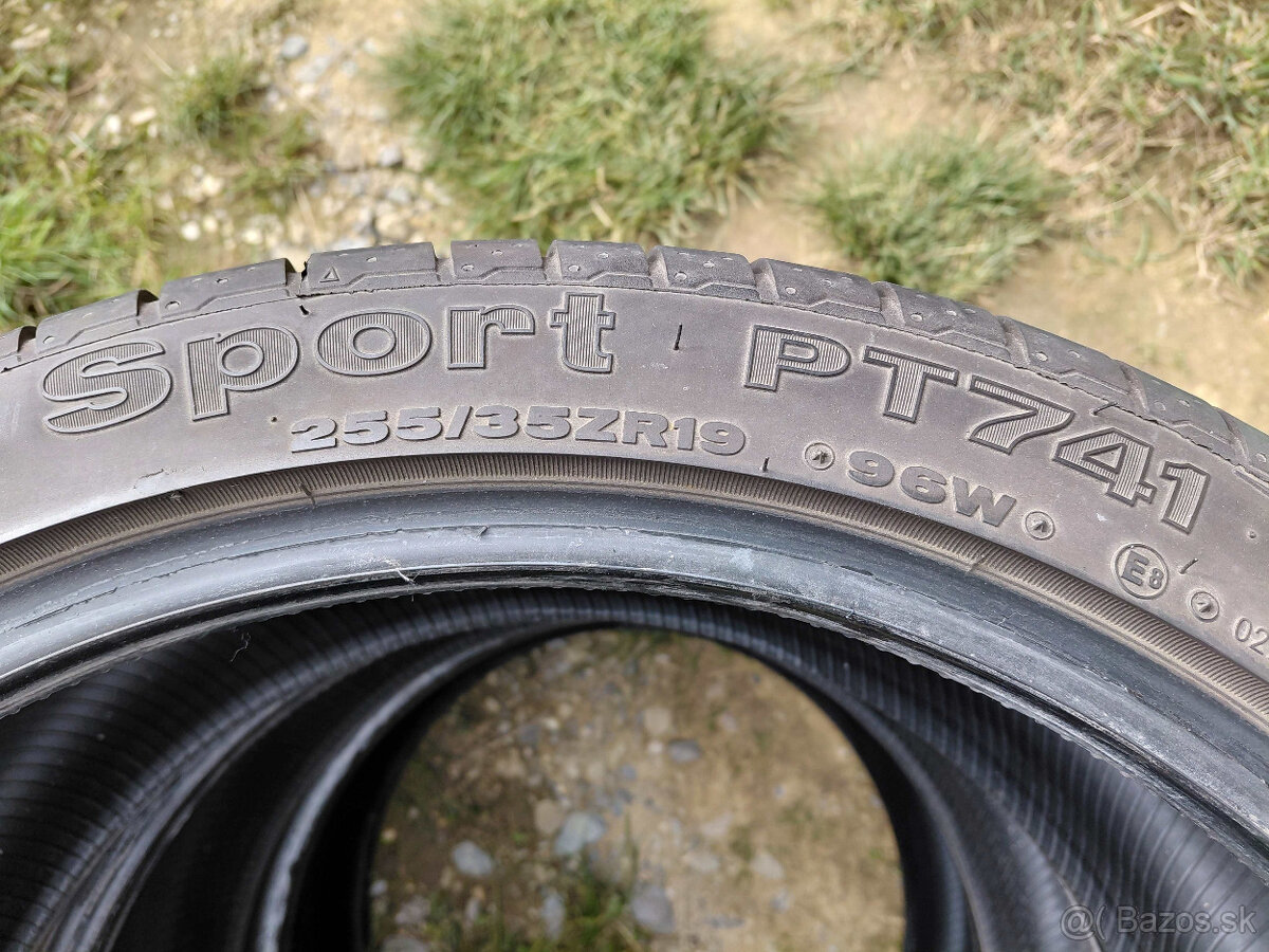 3ks letne Petlas 255/35R19 - 7