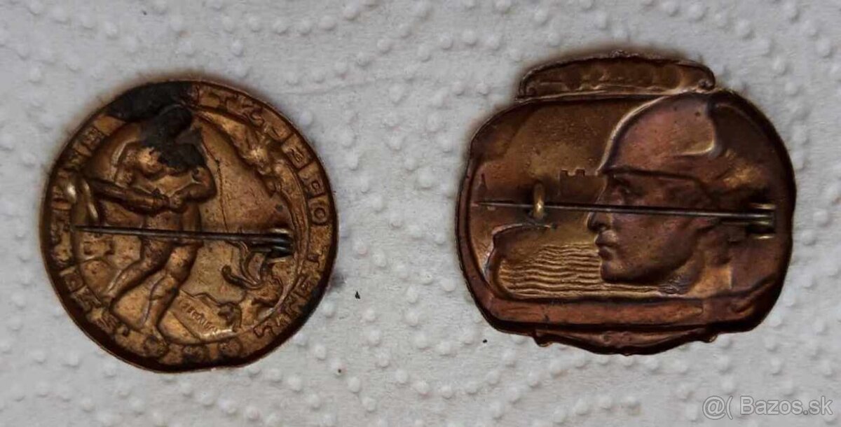 Rozne stare odznaky na predaj... - 7