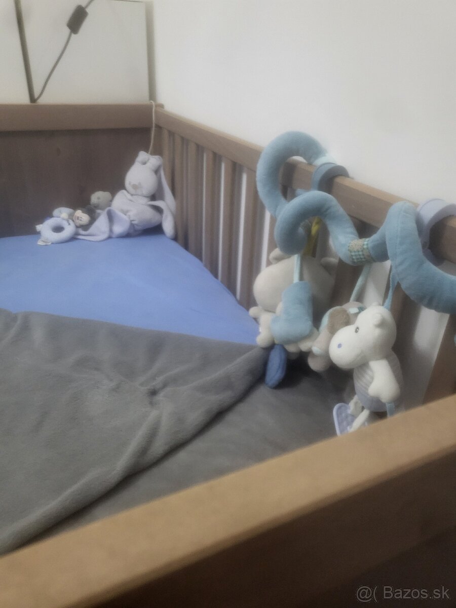 Postieľka a prebaľovací pult - 7