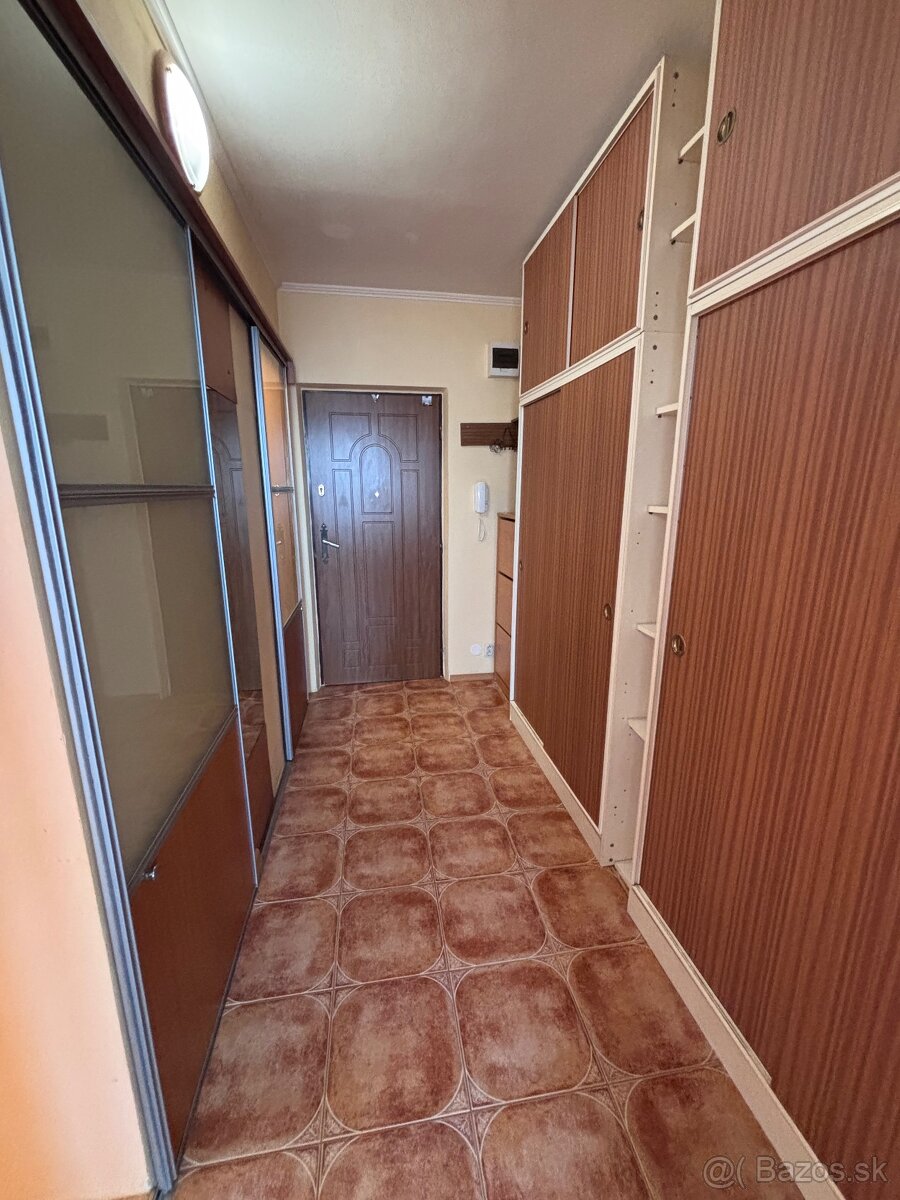 1,5 izbový byt - Nad jazerom - 7