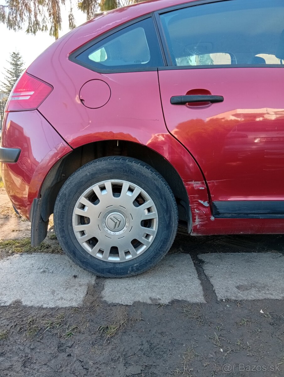 Predám Citroen C4 1.6 benzín - 7