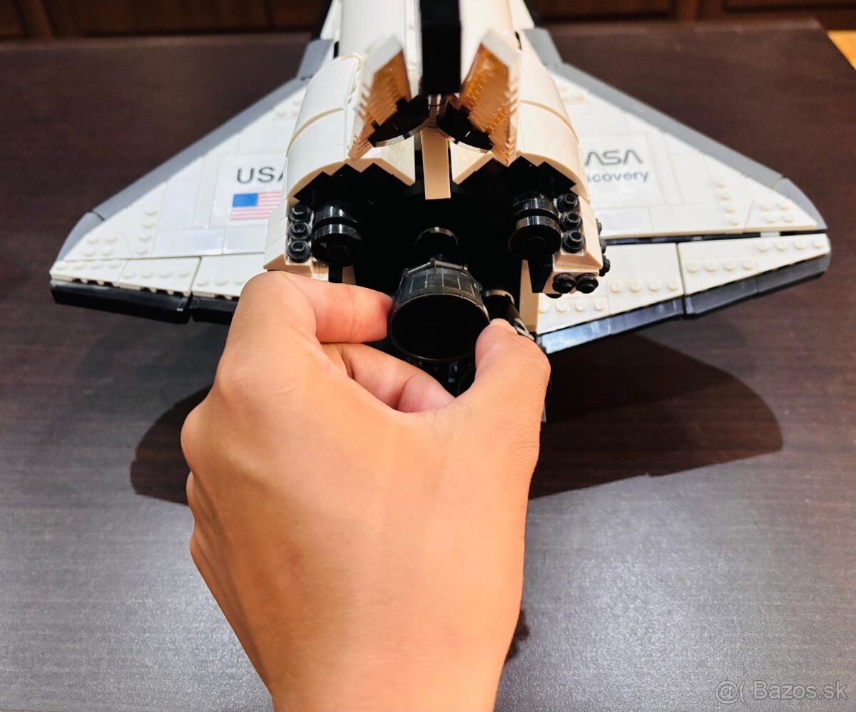 Lego NASA raketoplán Discovery - 7
