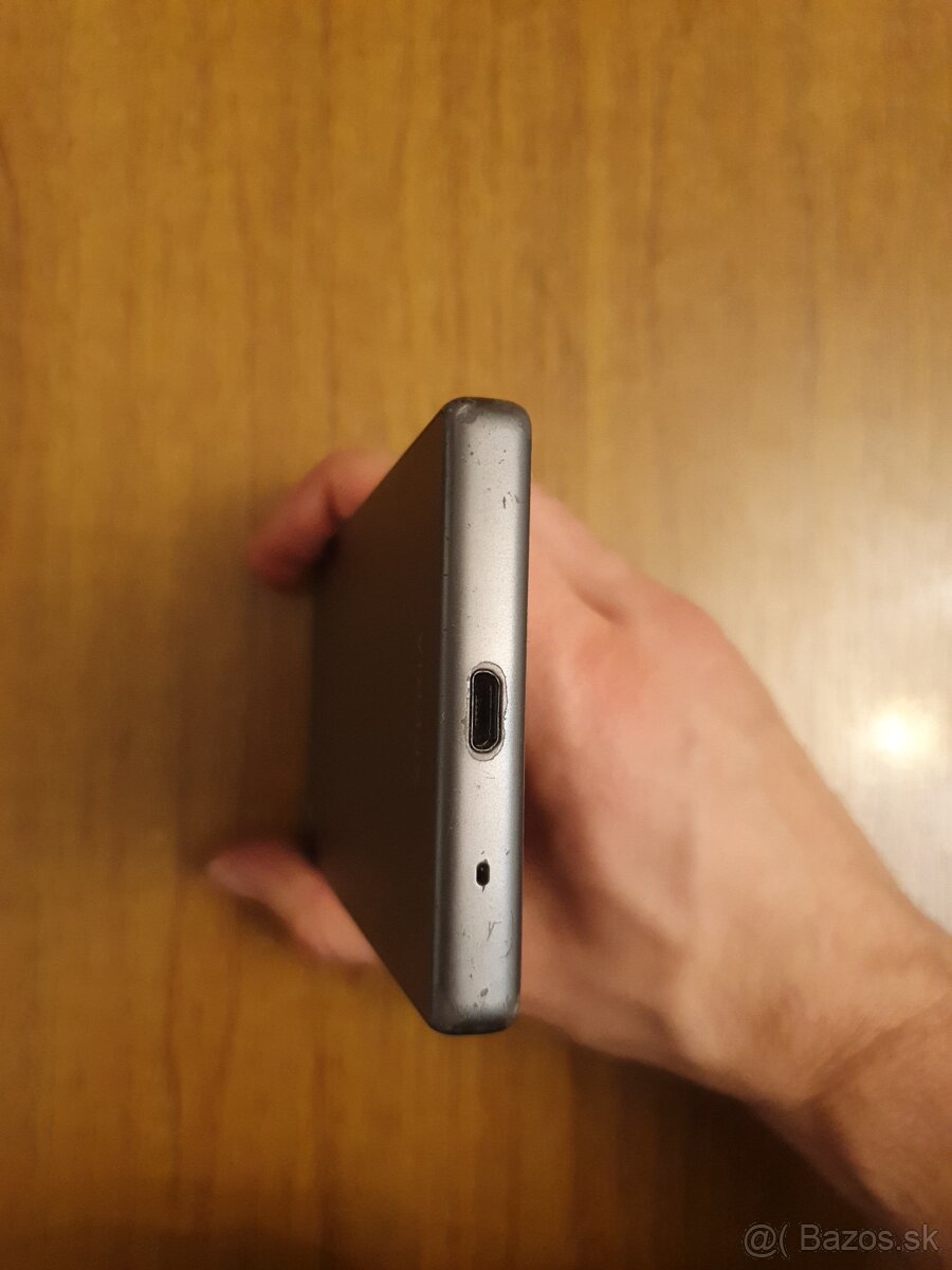 Sony Xperia XZ1 Compact - 7
