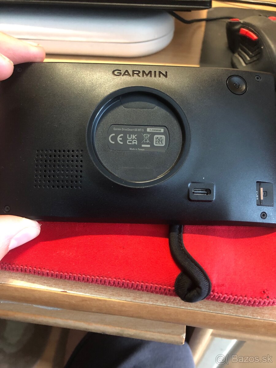 predám navigáciu Garmin - 7