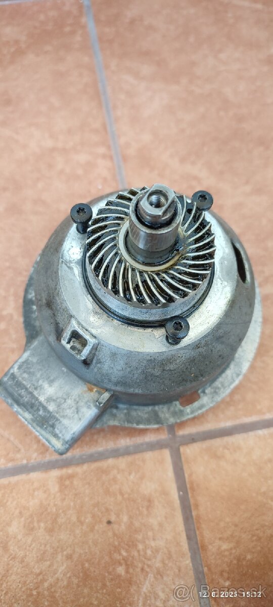 Predám brusku Festool RO na ND - 7