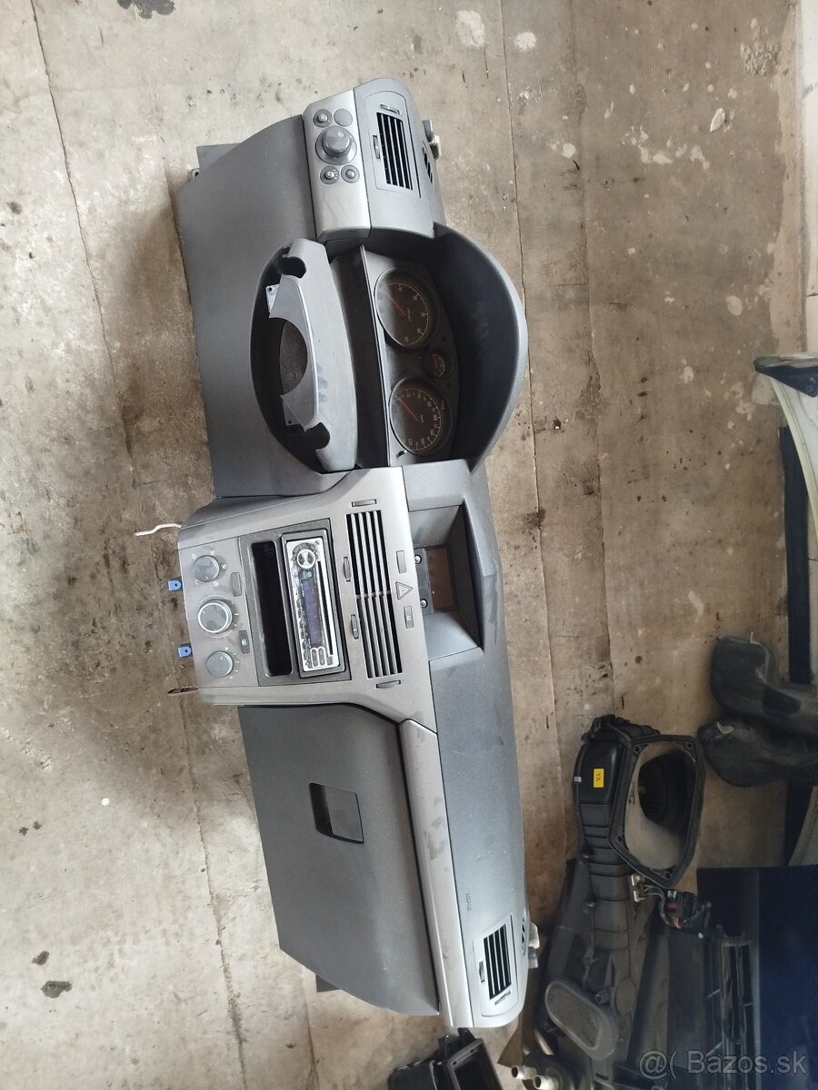Predám diely interiéru Opel Astra h - 7