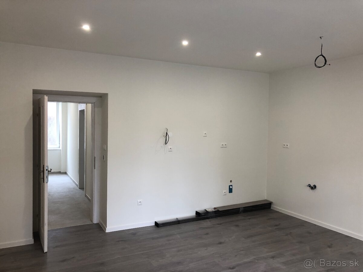 Airless malovanie / Strojové maľovanie - 7