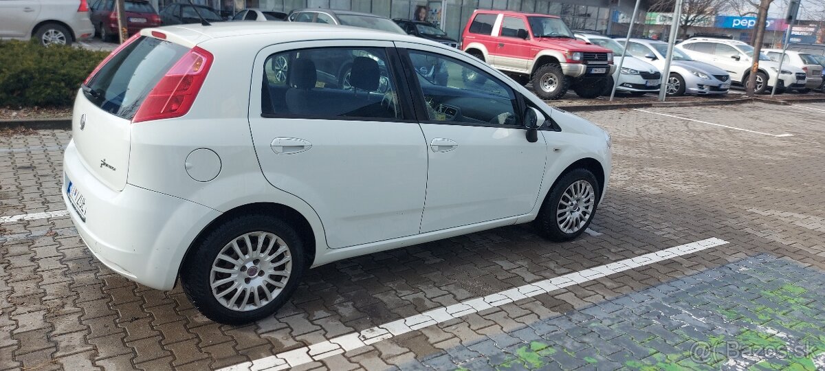 Fiat grande punto 1.2 48kw - 7