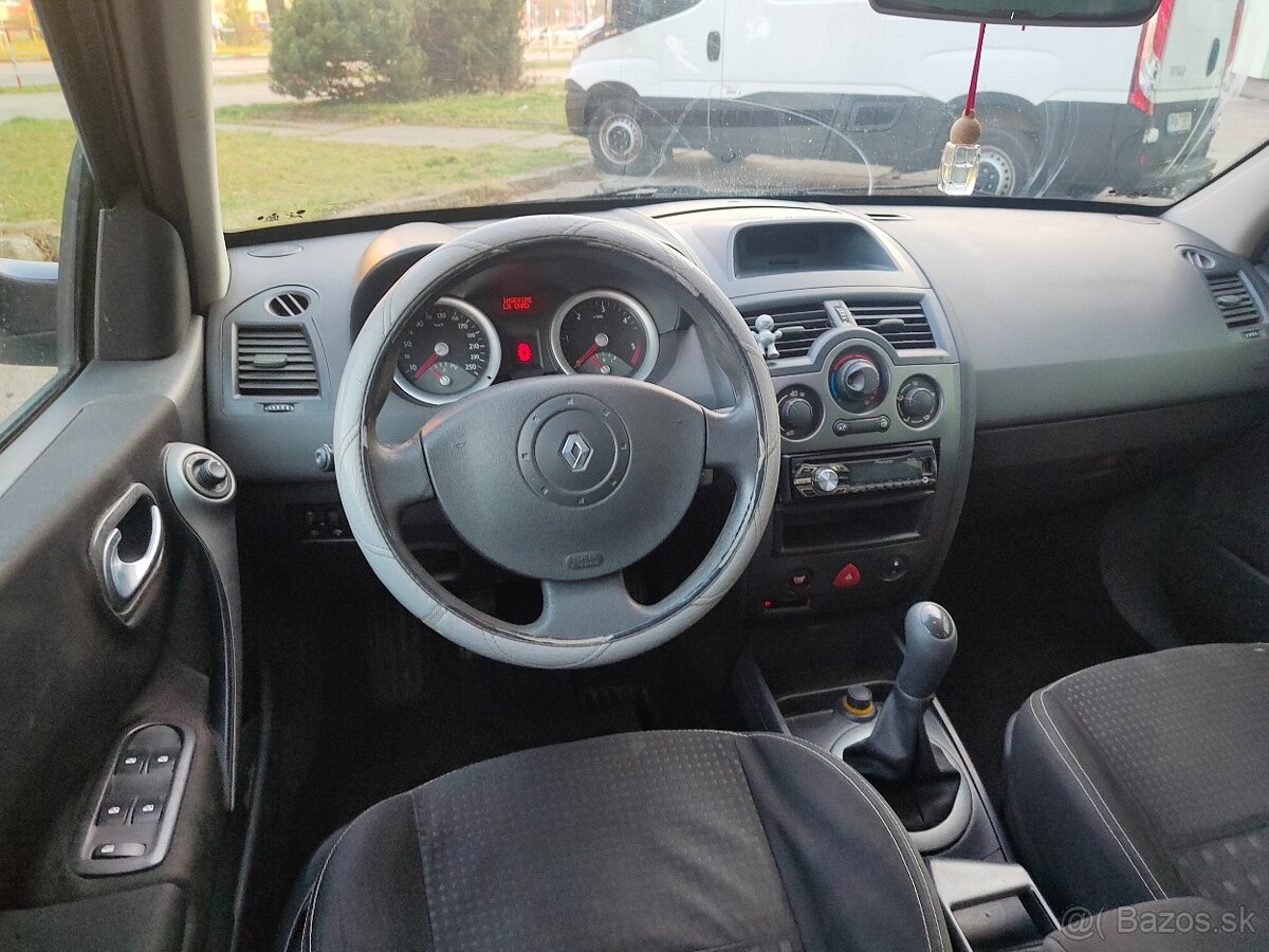 Renault Megane 2, 1.5DCI 63KW NOVÁ STK - 7