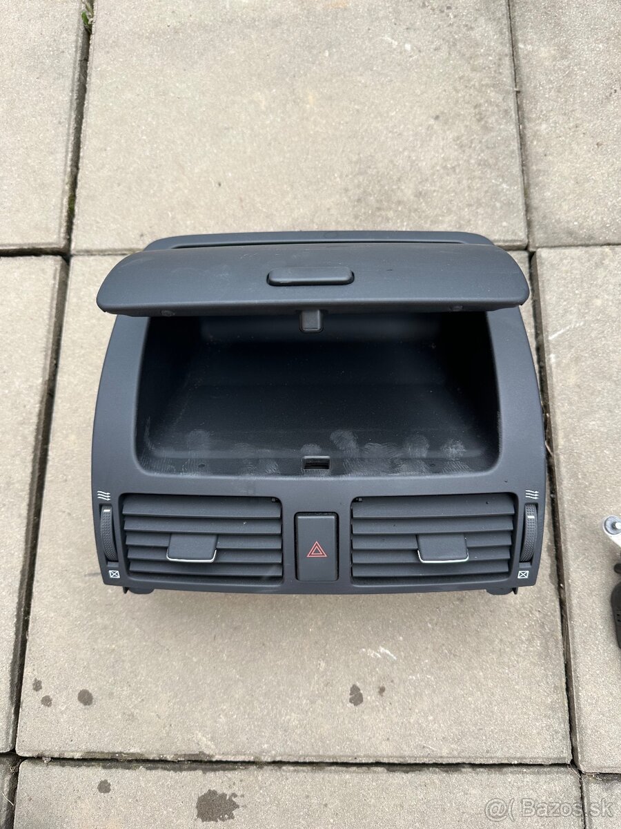 Predám maska Svetlo Blantik Kufor 1G3 Avensis 2006-2009 - 7