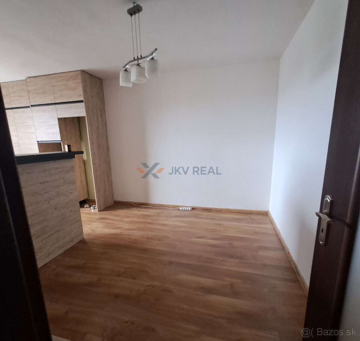 Prenajom 3,5izbovy byt Zlaté Moravce - 7