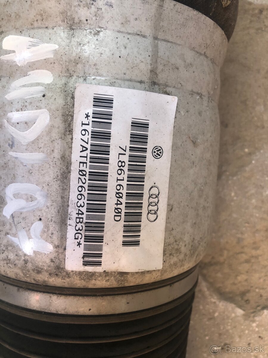 Audi Q7 - Predný pravý tlmic - 7