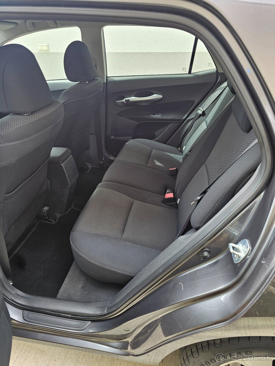 Toyota Auris 1,6 benzin - 7