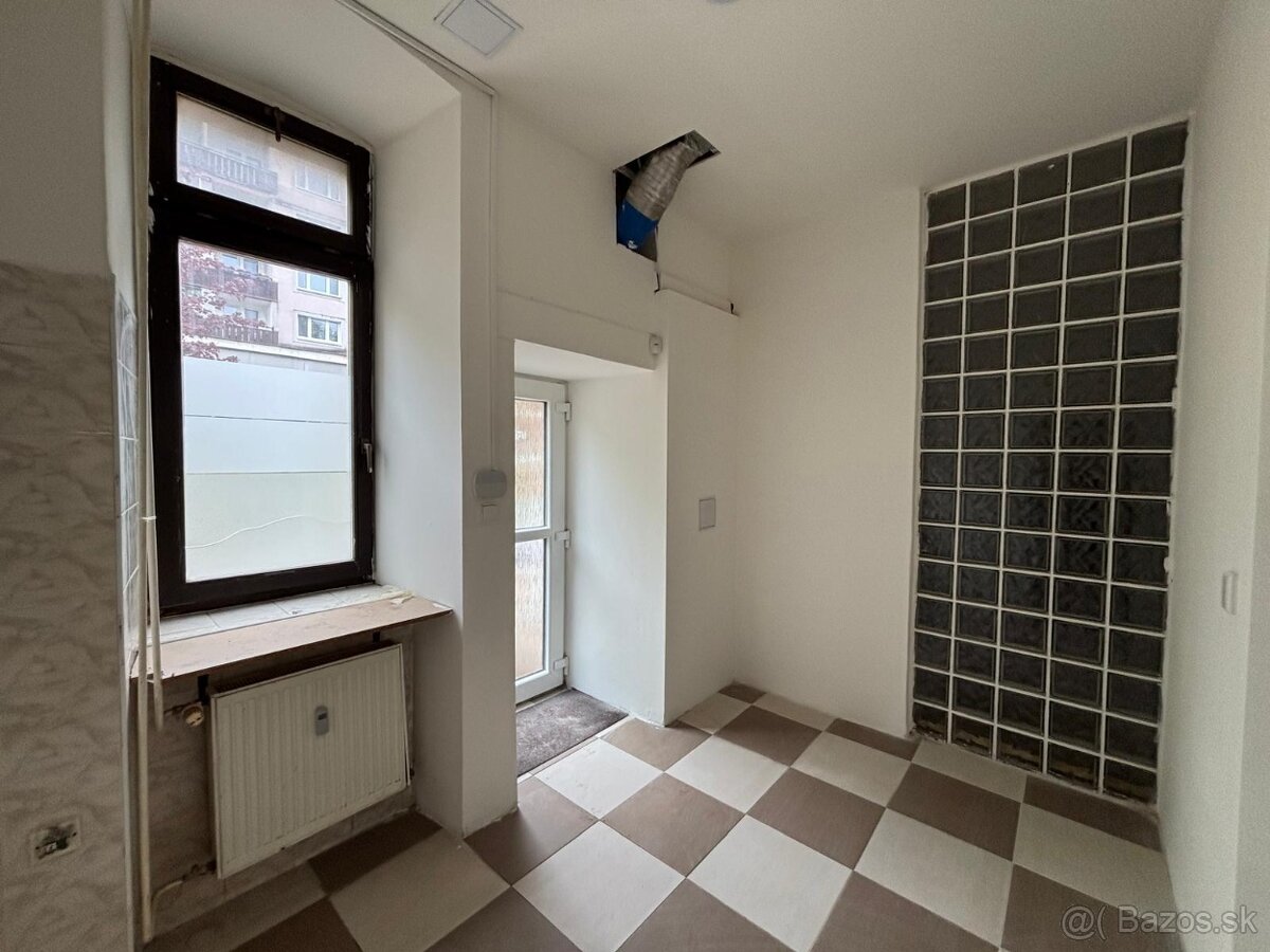 Ponúkame na prenájom obchodný priestor v centre Poprade - 7