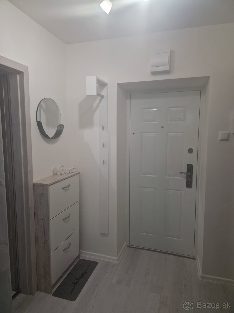 Na predaj 1-izb.byt po kompl.rekonštr. - 7