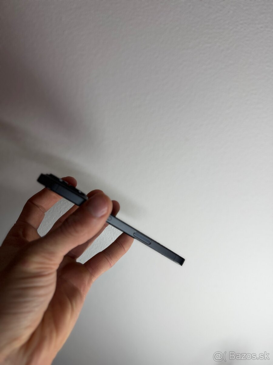 Apple iPhone 16 – 128 GB, čierny - 7