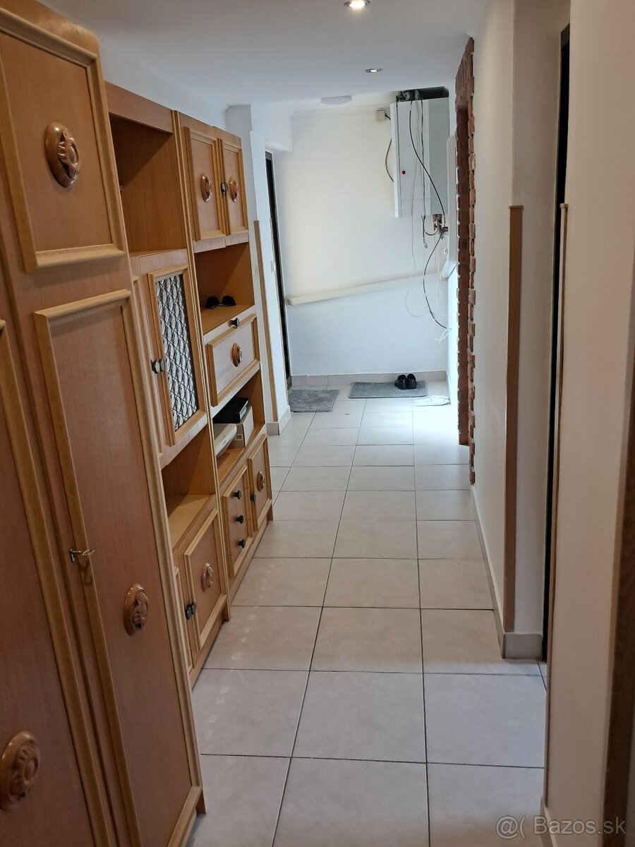 3 izbový byt s balkónom - 7