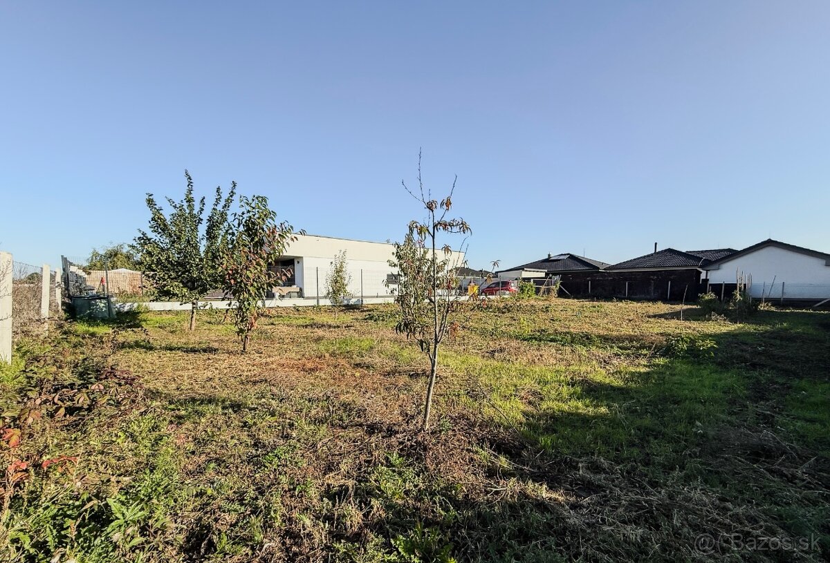 Slnečný pozemok o výmere 597 m2, Potôčky / Dolná Krupá / - 7