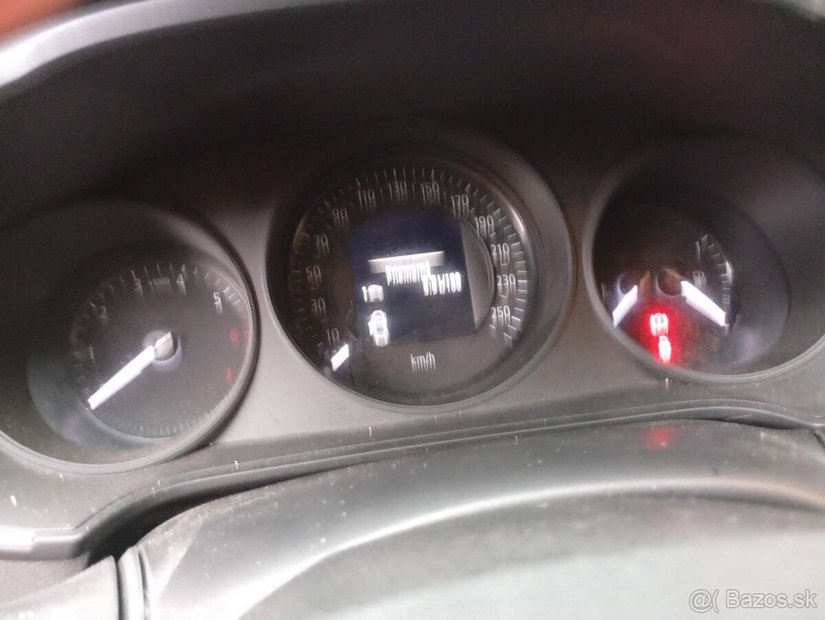 Renault Megane Grandcoupe 1.6Sce benzín,93tis.km,1.majitel - 7