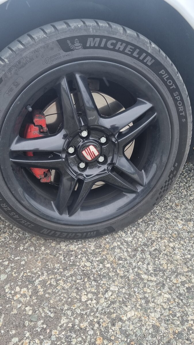 Leon 1M 1.8t 4x4 - 7