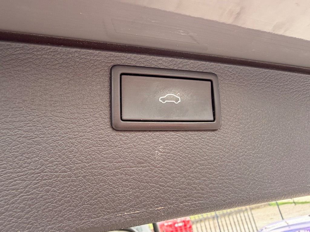 Volkswagen Multivan 2.0 BiTDI 199k Highline 4Motion DSG - 7