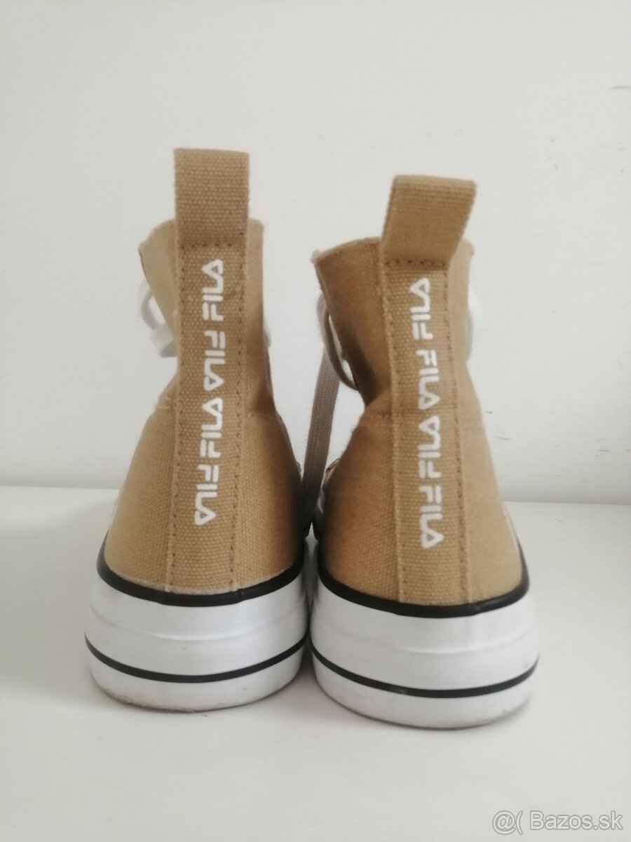 FILA krémové - 7
