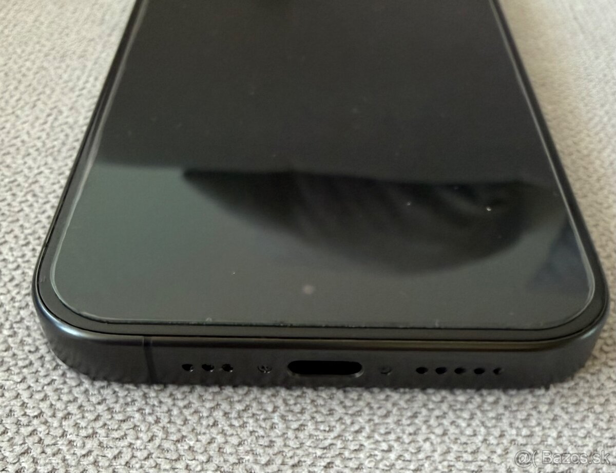 iPhone 15 PRO 256 GB Titanium Black - 7