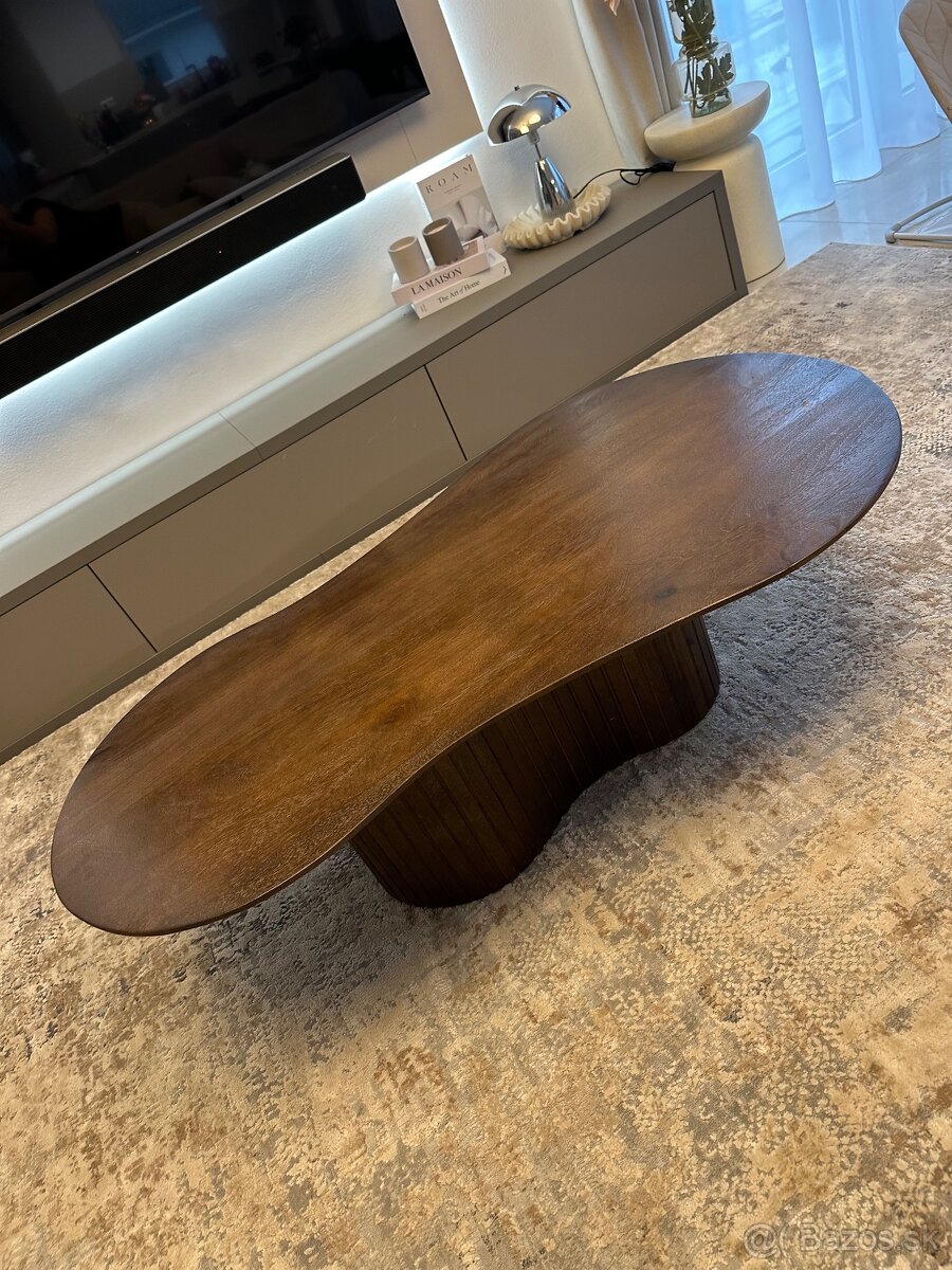 Konferenčný stolík z tmavého dreva so zaobleným dizajnom - 7