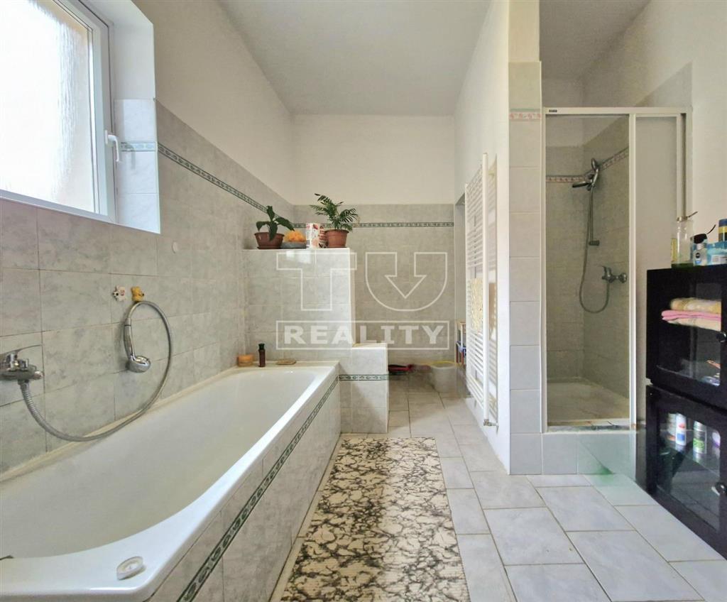 Znížená cenaTUreality ponúka na predaj 4-izbový... - 7