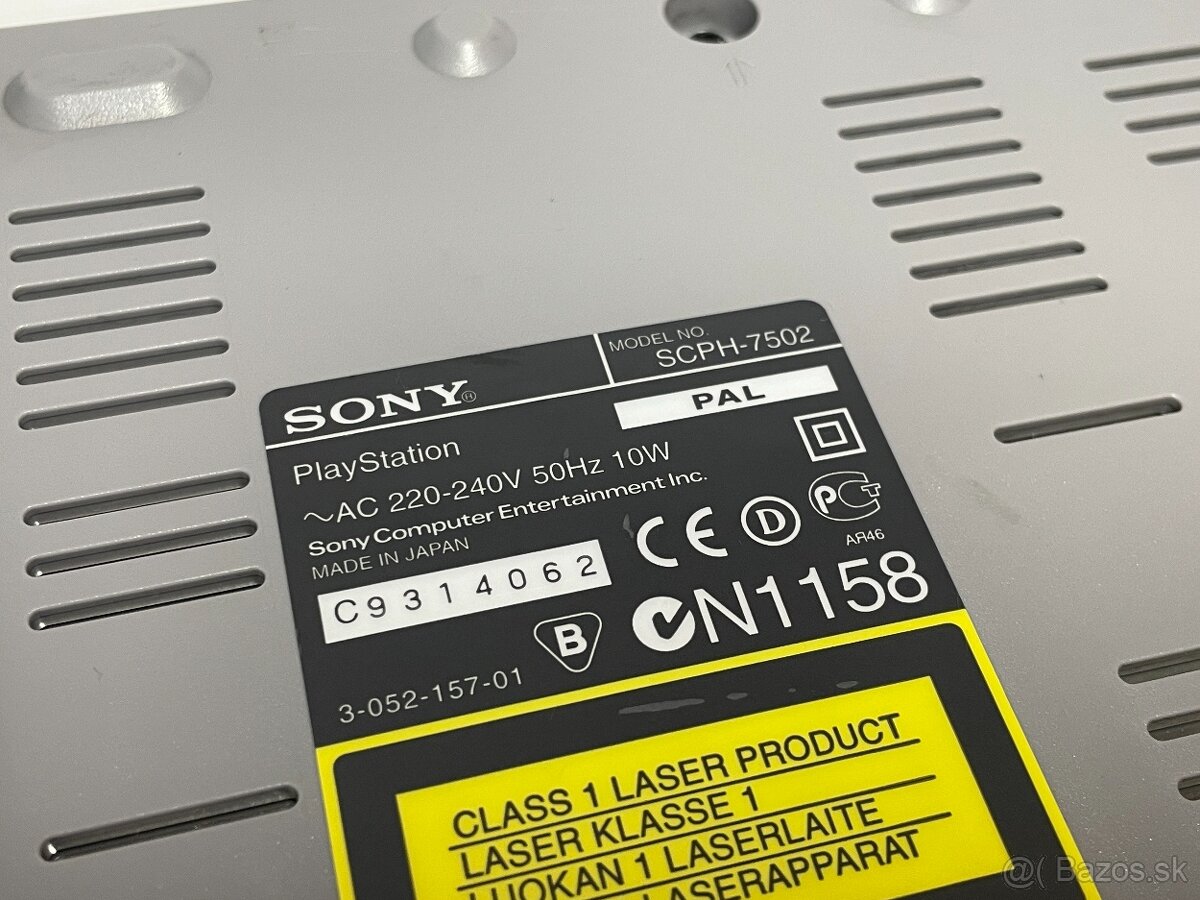 PlayStation 1 FAT SPCH-7502 + 3 ovládače + memory card - 7