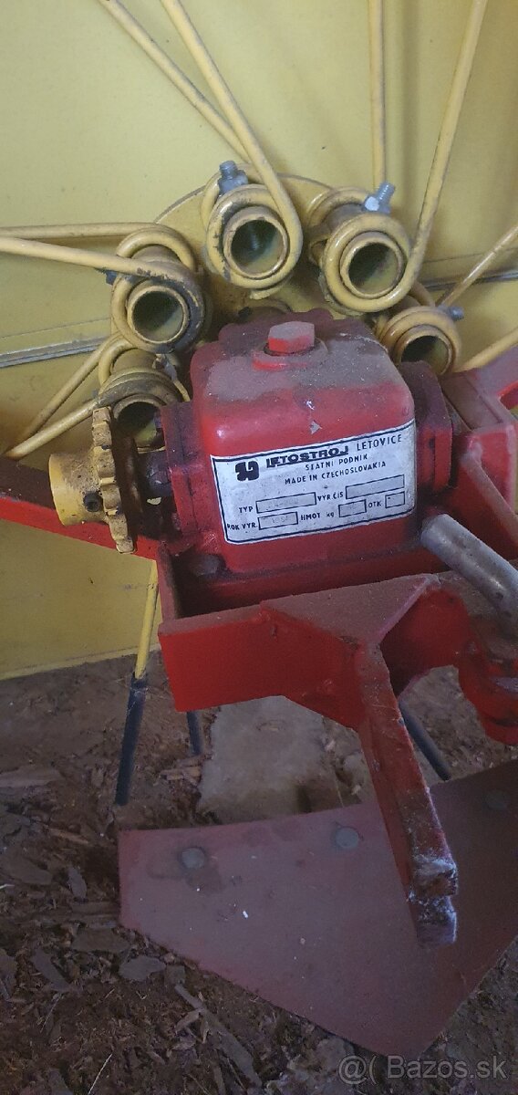 predám vyorávač zemiakov čert Letostroj nm4 202 - 7