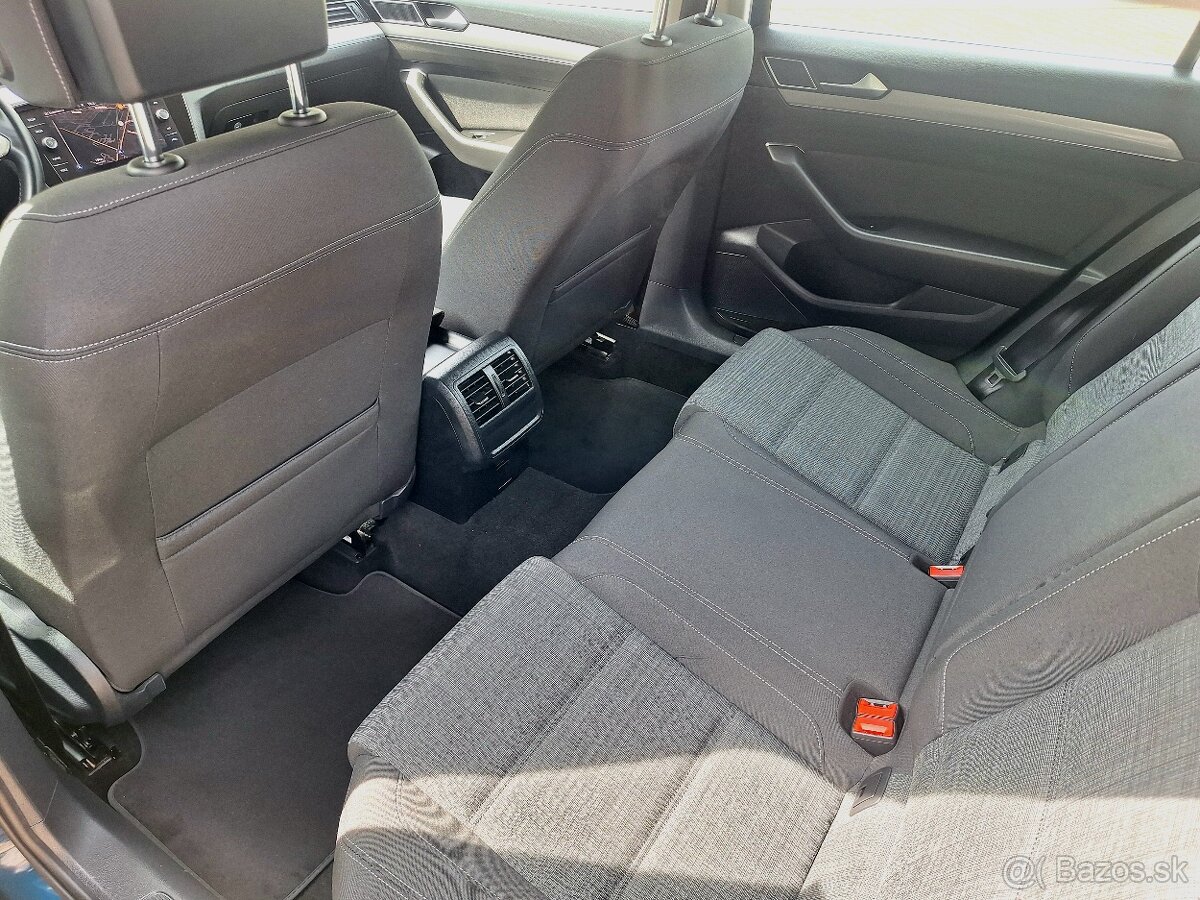 Volkswagen Passat Variant 2.0 TDI DSG - 7