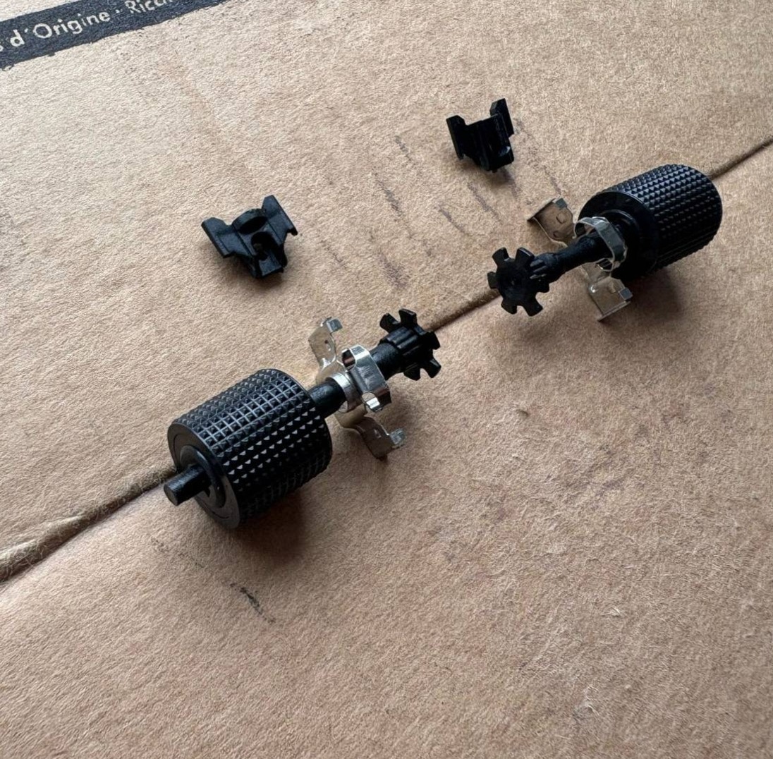 ROLOVACIE KOLIESKA NA MULTIFUNKCNY VOLANT - 7