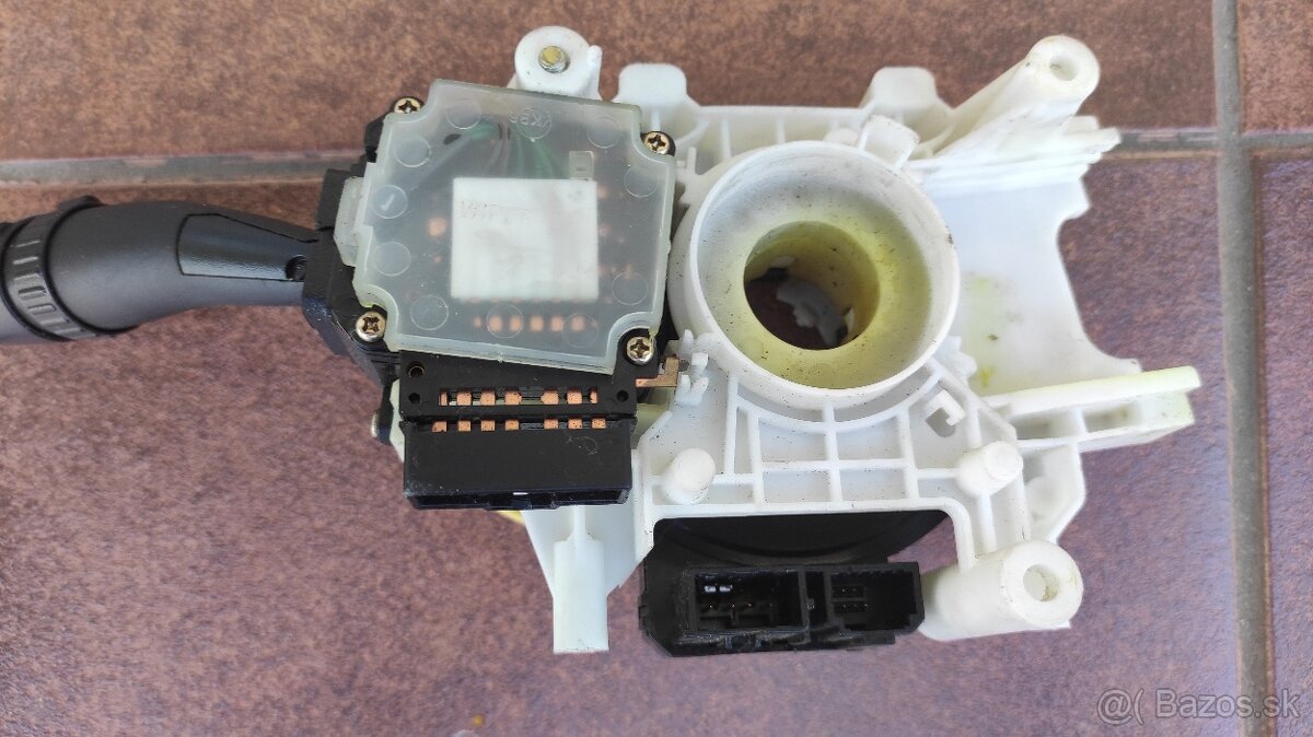 Kia Sorento I , podvolantovy krúžok - 7