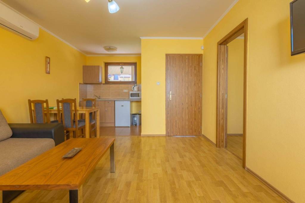 NA PREDAJ: APARTMÁNOVÝ DOM, VEĽKÝ MEDER - 7
