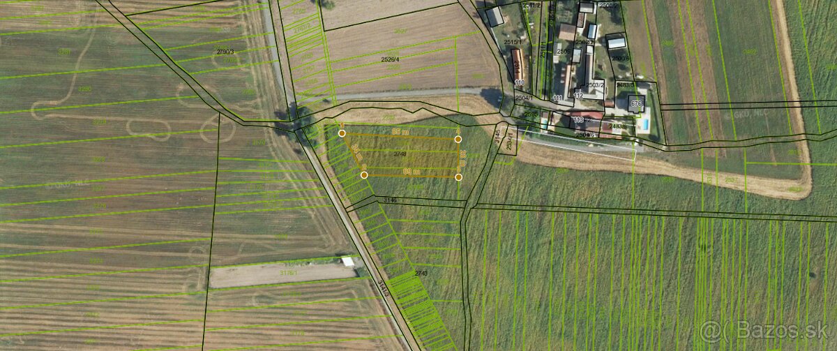 Predám nádherný pozemok pri Ortovom mlyne v obci Láb. - 7
