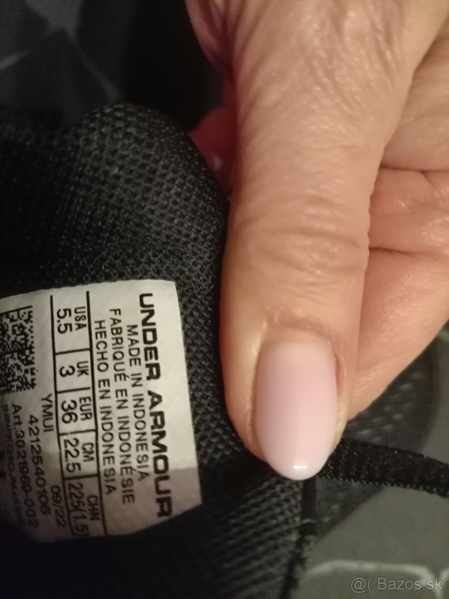 Tensiky Under Armour 36 - 7