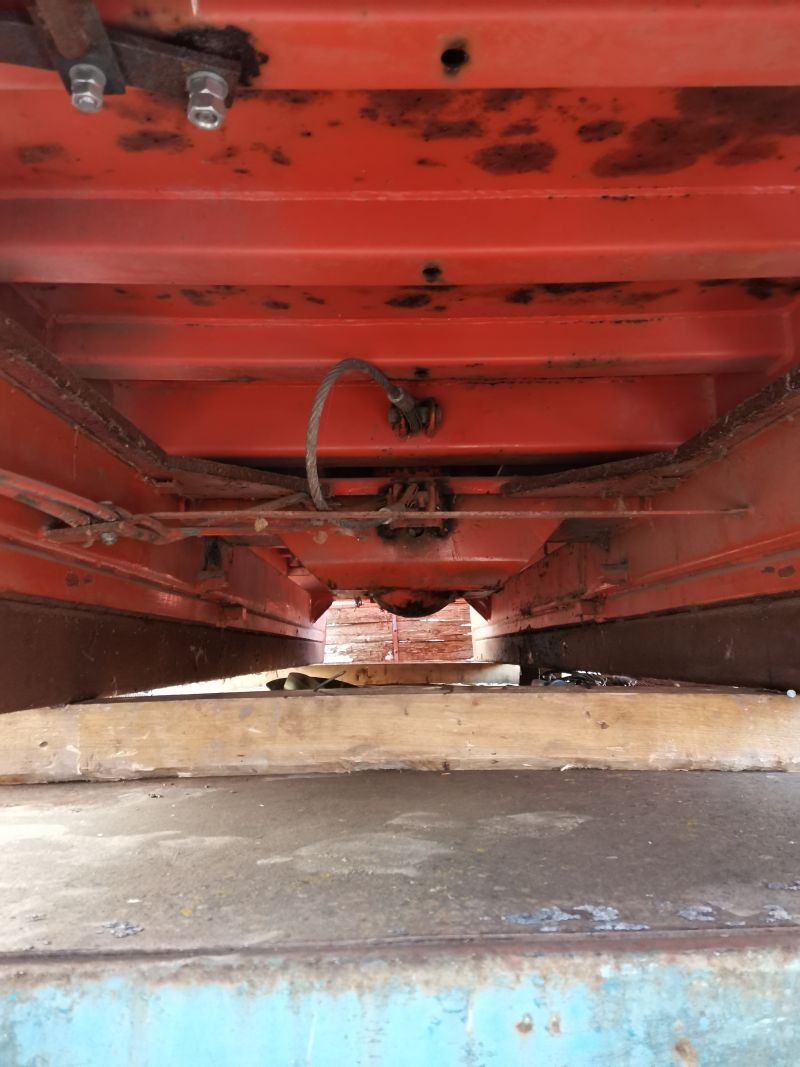 Predám sklápač S3 vyklápač hákový nosič nadstavbu - 7