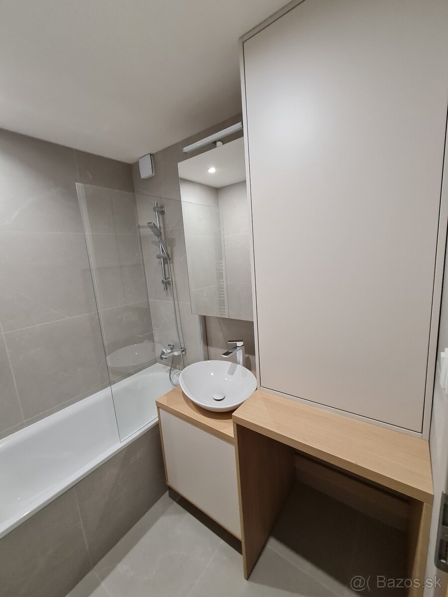 PRENÁJOM- Nový 3-izbový byt s parkovacím miestom - 7