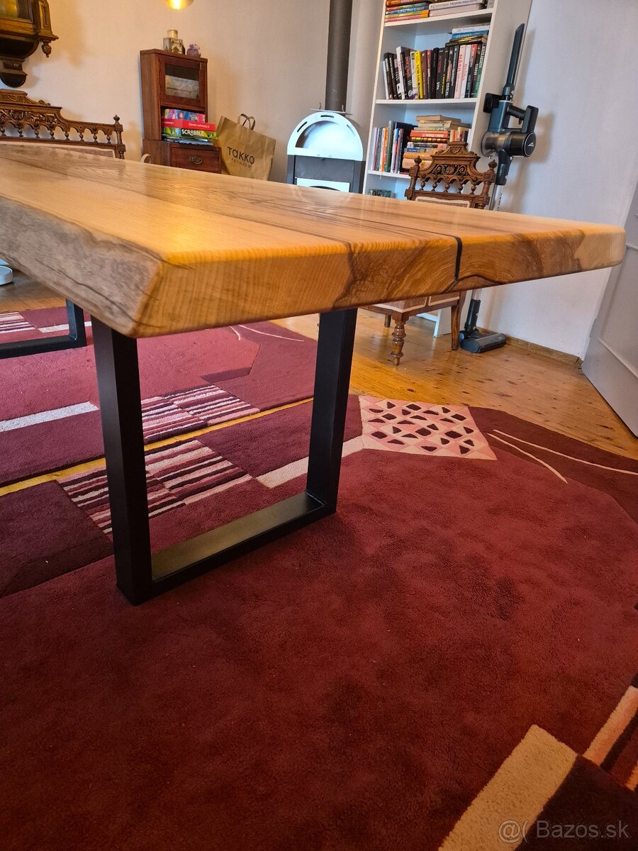 Masívny jedálenský stôl Nový - 7