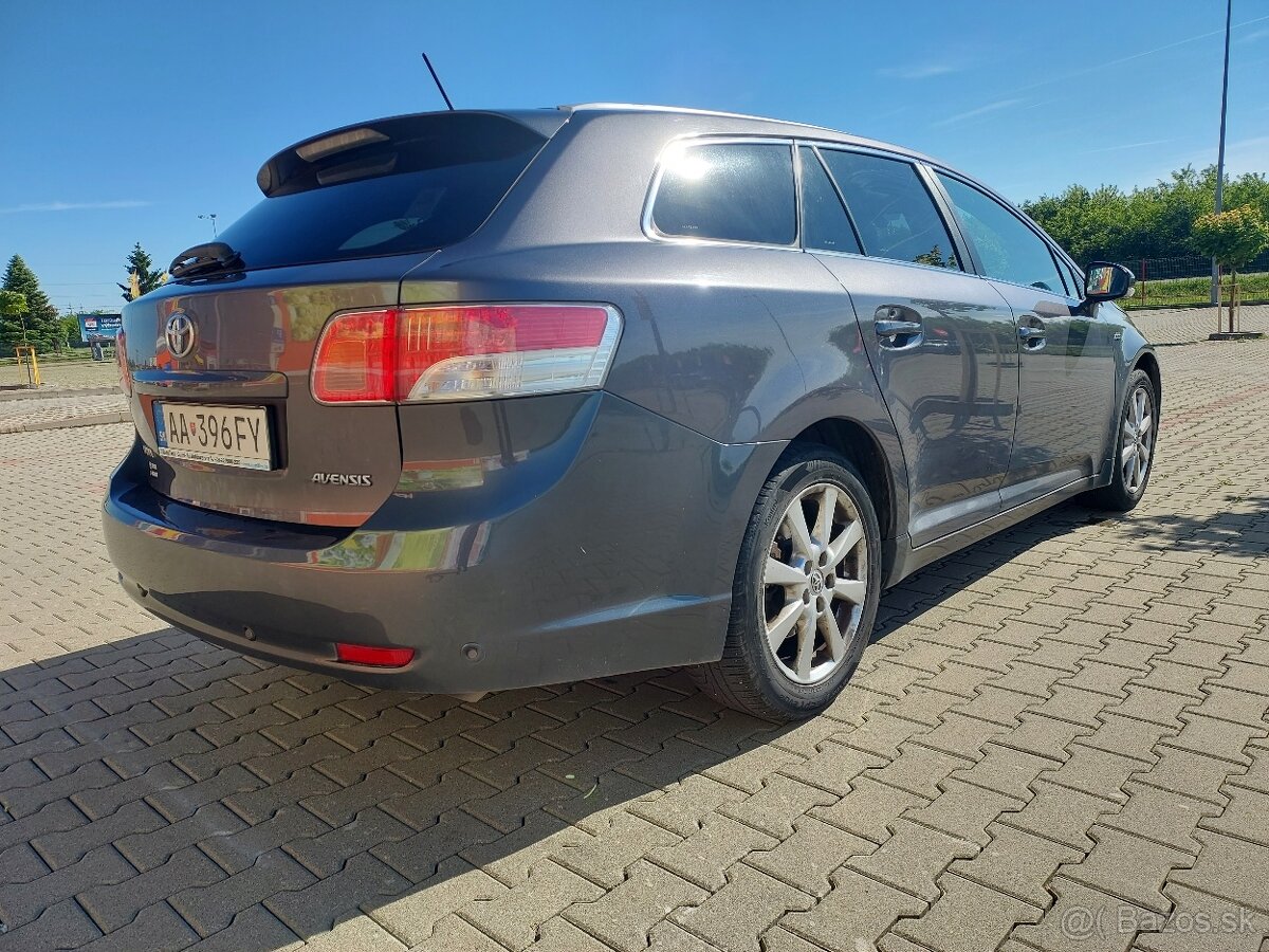 Toyota Avensis 2.2 diesel, Automat. - 7
