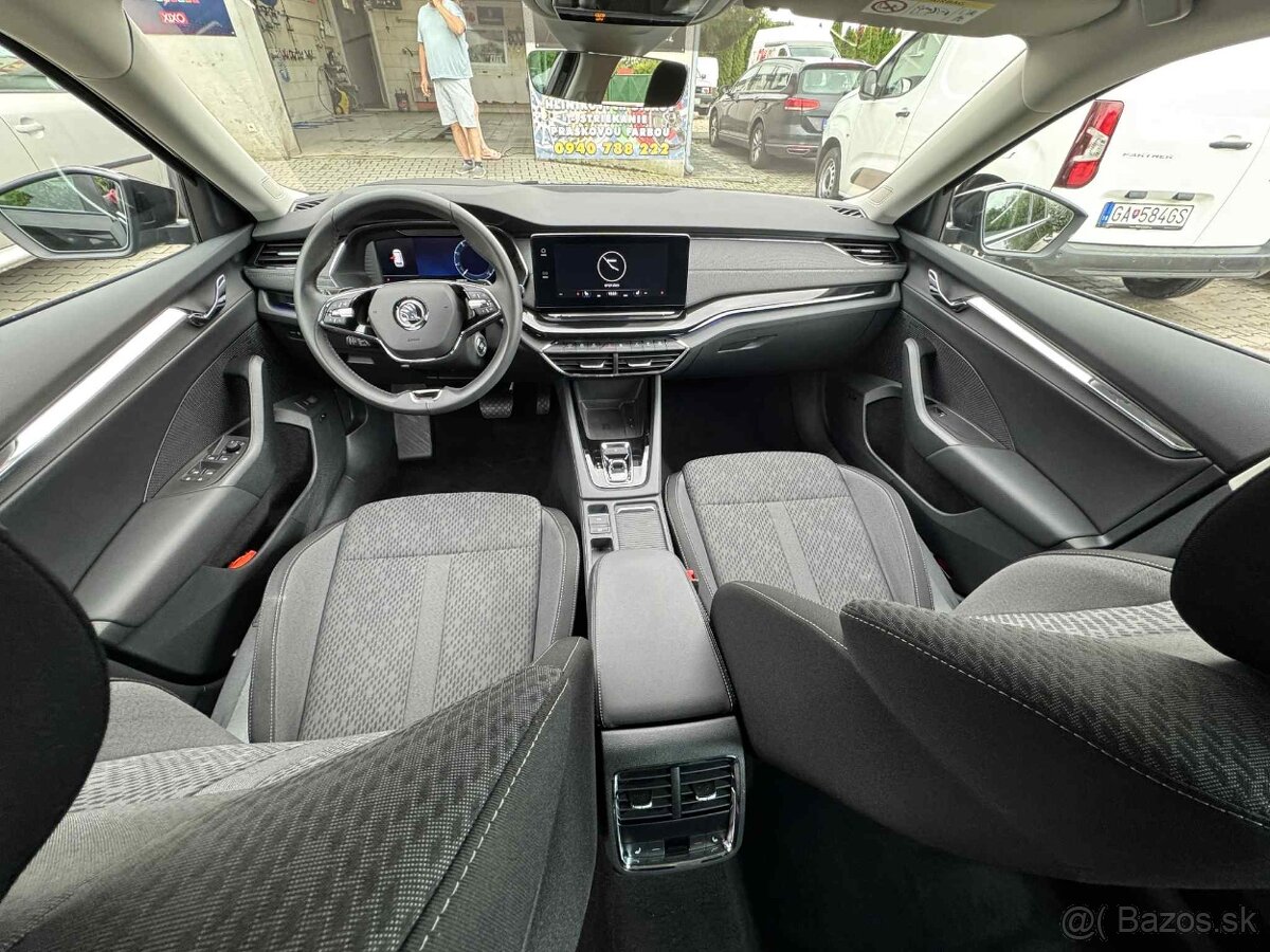 ŠKODA OCTAVIA 4 - 7