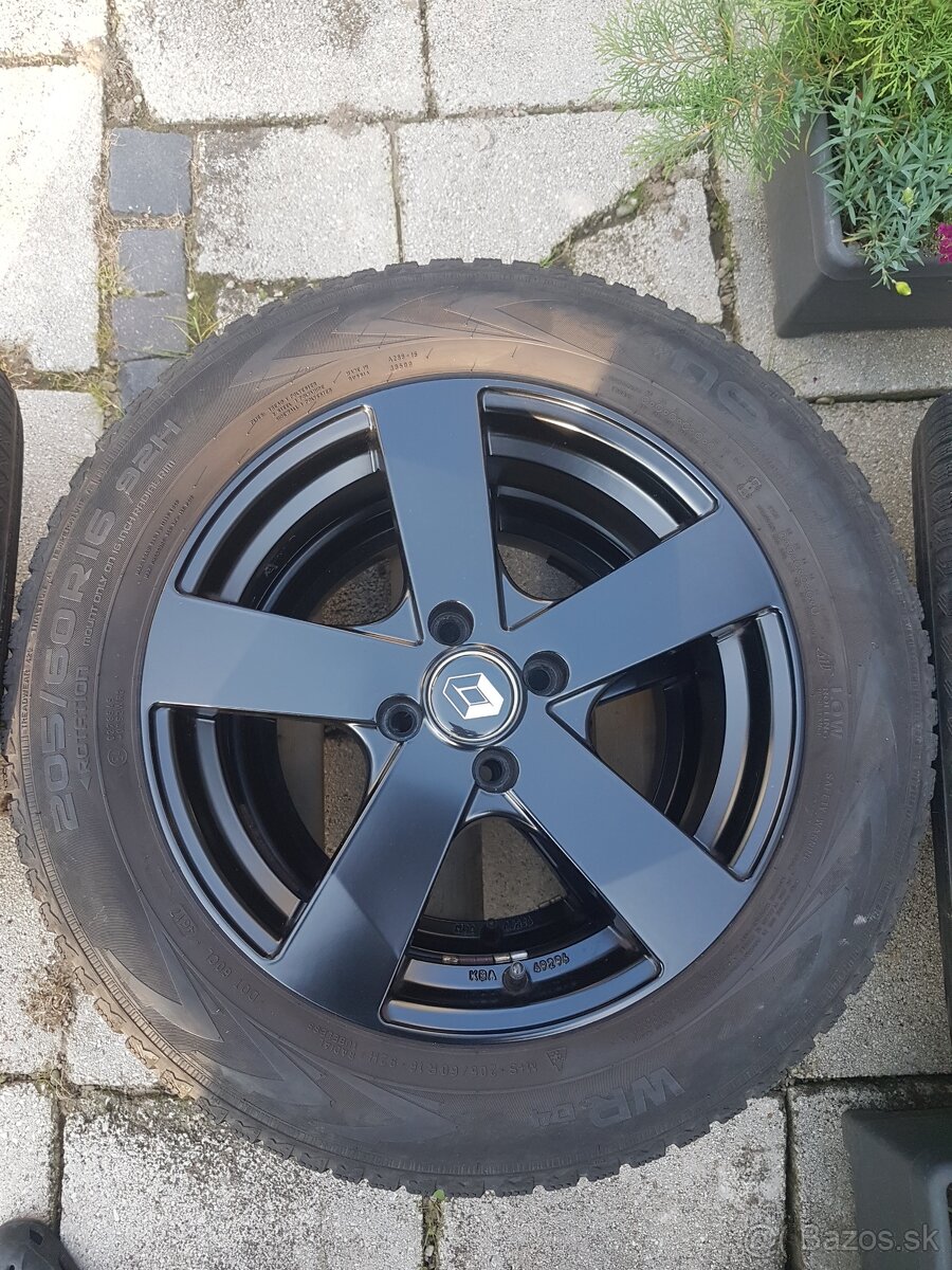 Renault Captur I. 16" Dezent čierne + Nokian zimné - 7
