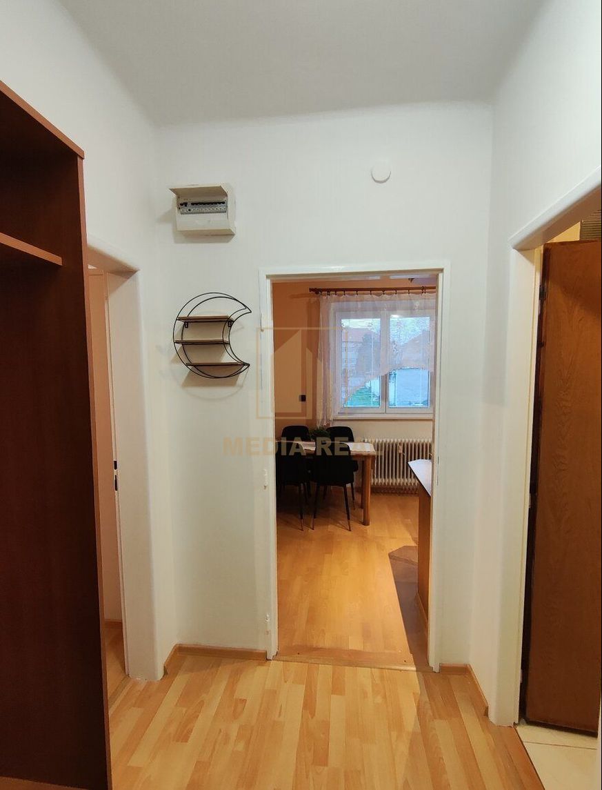 Na predaj väčší tehlový 1 izbovy byt 38 m2 v Novom Meste nad - 7